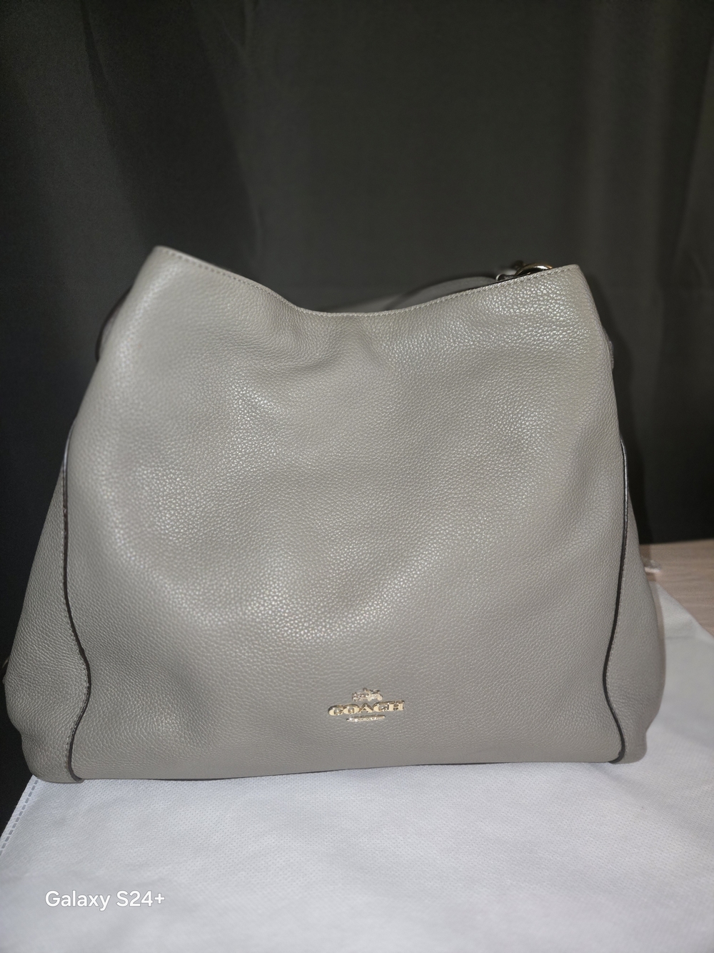 ✨ Coach Pebbled Leather Shoulder/Hobo Bag ✨